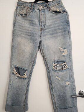 Distressed High Waisted Jeans